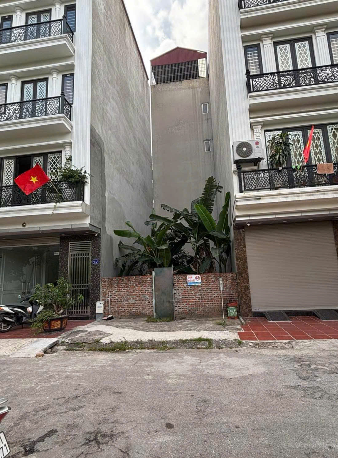 CẦN BÁN NGAY ĐÁT PHƯỜNG CHƯƠNG MỸ